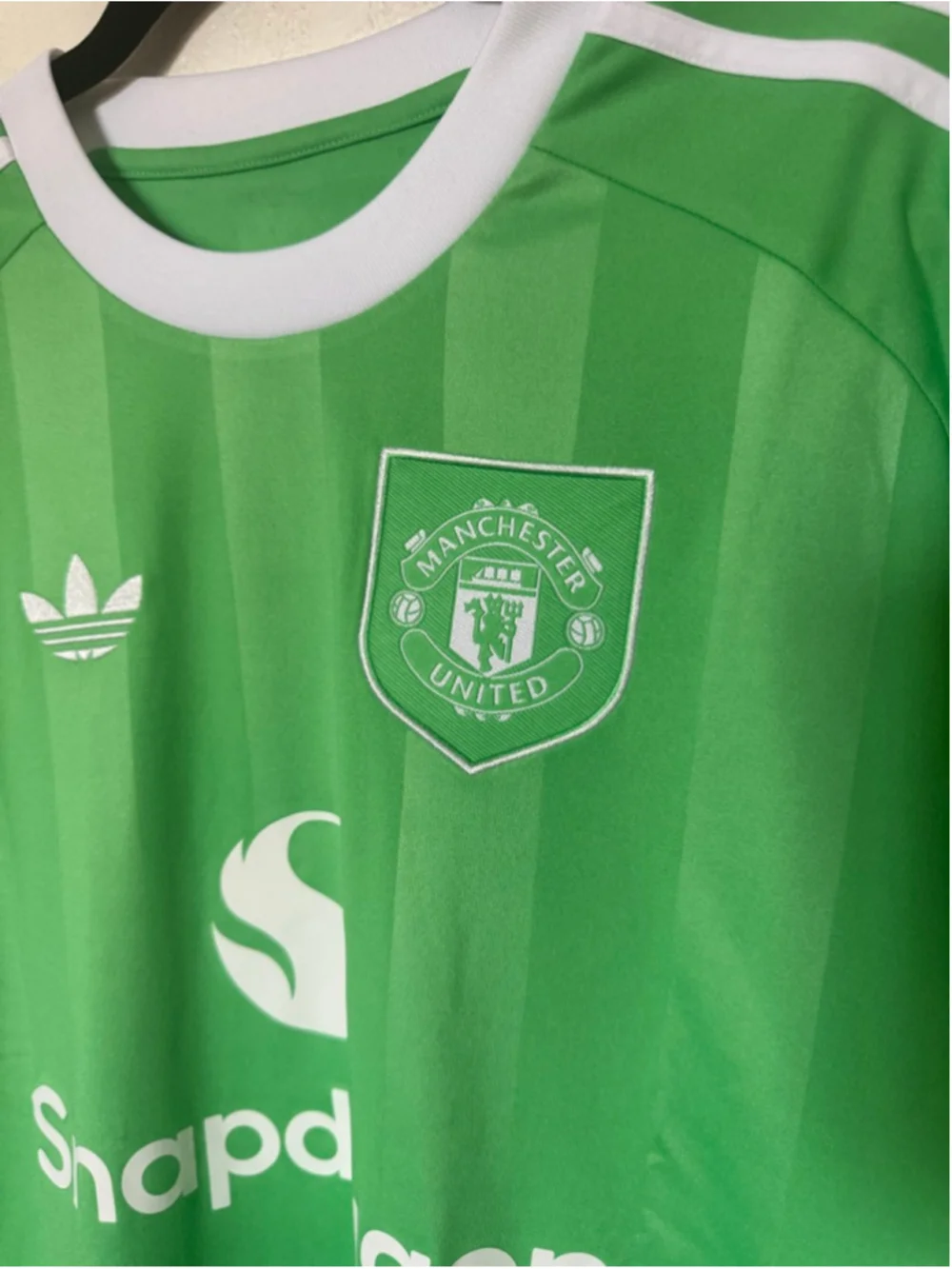 New with tags,Adidas Manchester United 2025/26 third goalkeeper jersey , Men L